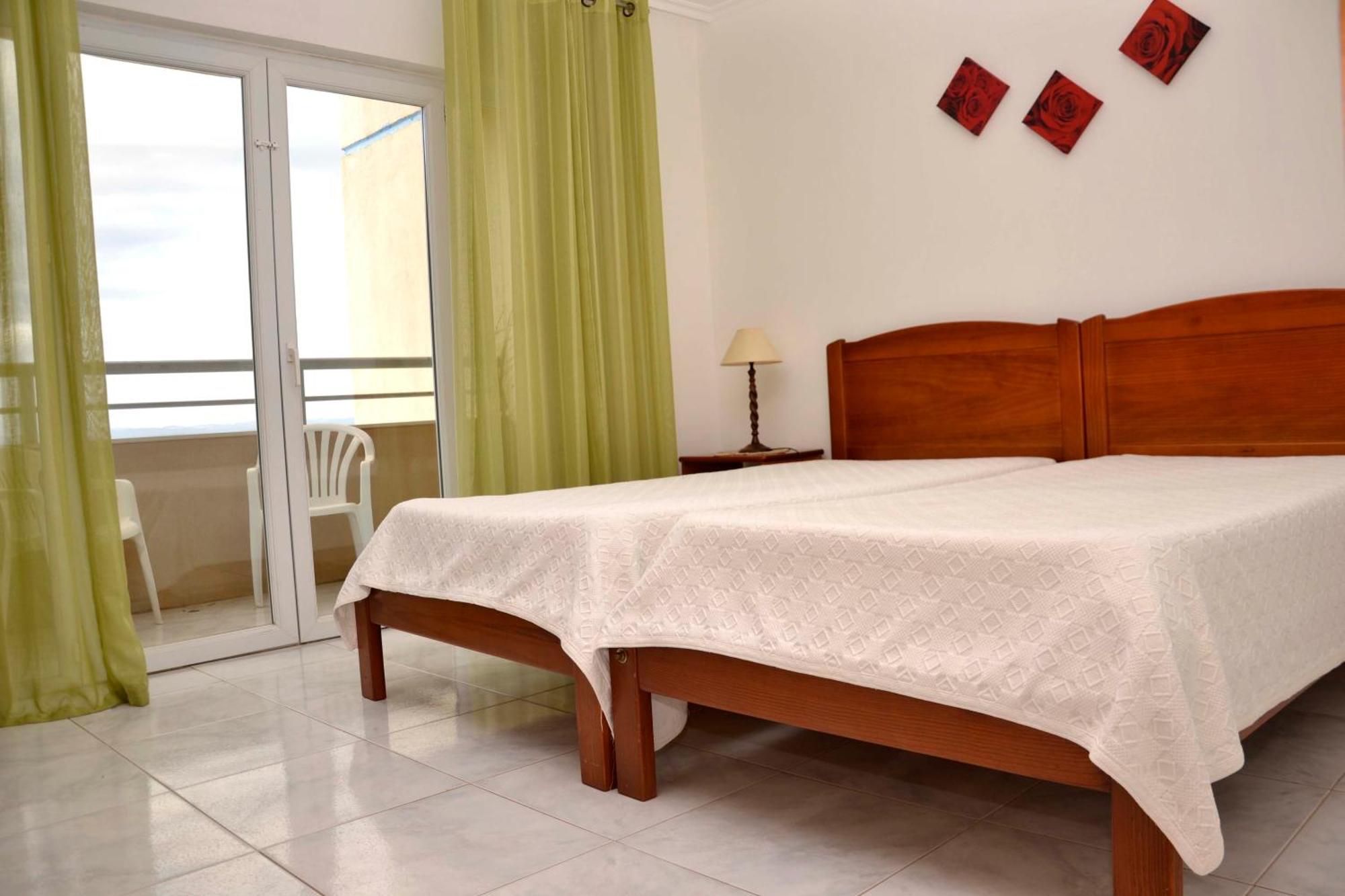 Apartamentos Turisticos Perola Da Rocha Portimão Exteriör bild